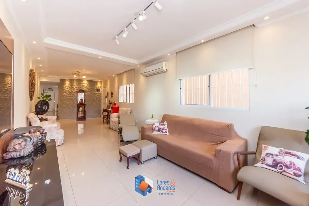 Sobrado, 3 quartos, 218 m² - Foto 3