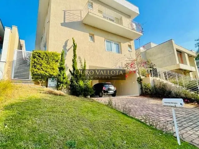 Sobrado com 420m² 3 quartos e 3 banheiros, à venda, no bairro  Alphaville em Santana de Parnaíba