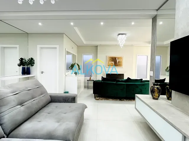Sobrado com 250m² 4 quartos e 6 banheiros, à venda, no bairro Urbanova VII em São José dos Campos