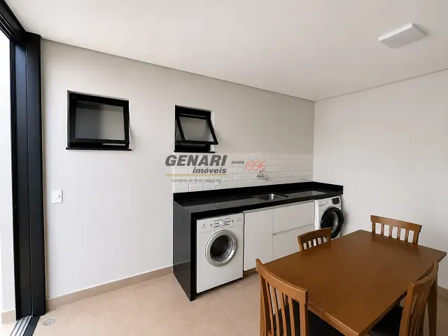 Sobrado com 150m² 3 quartos e 3 banheiros, à venda, no bairro Parque Residencial Indaiá em Indaiatuba