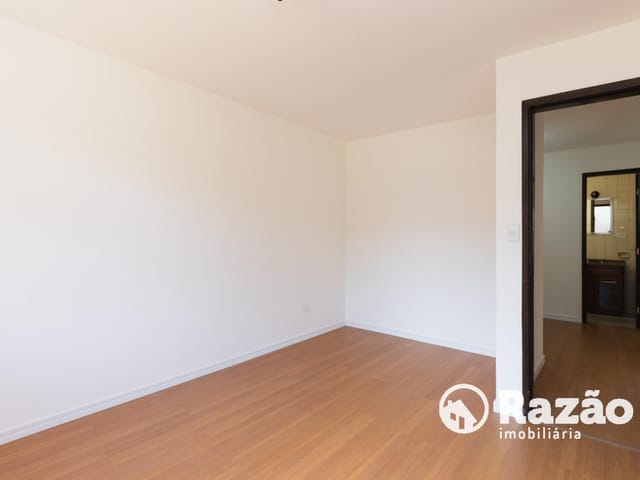 Sobrado com 100m² 3 quartos e 2 banheiros, à venda, no bairro Pilarzinho em Curitiba