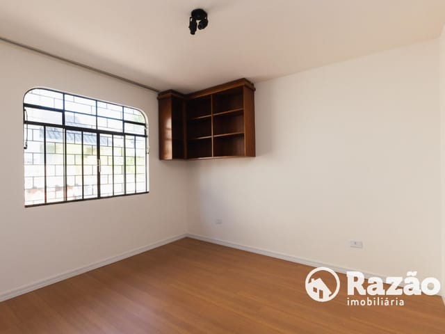 Sobrado com 100m² 3 quartos e 2 banheiros, à venda, no bairro Pilarzinho em Curitiba