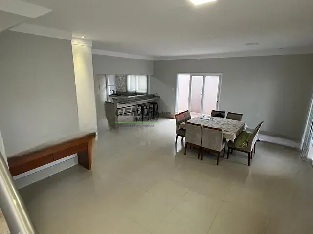 Sobrado com 300m² 3 quartos e 2 banheiros, à venda, no bairro Jardim Esplanada II em Indaiatuba