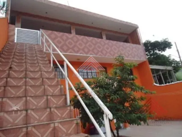 Sobrado 4 quartos e 2 banheiros, à venda, no bairro Jardim Zaira em Mauá