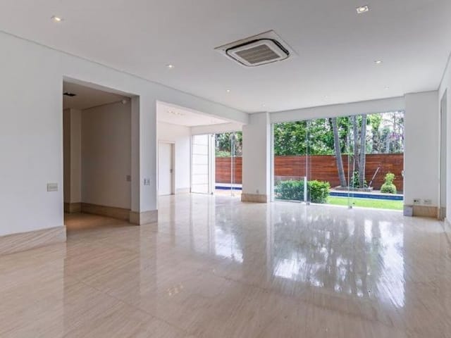 Sobrado com 720m² 4 quartos e 5 banheiros, à venda, no bairro Jardim Petrópolis em São Paulo