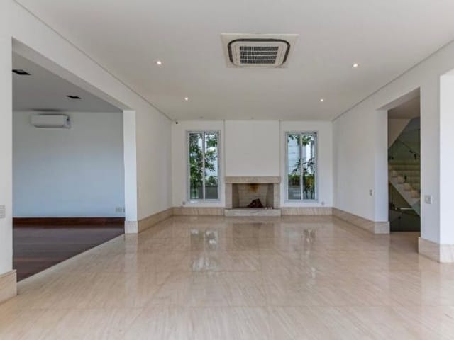Sobrado com 720m² 4 quartos e 5 banheiros, à venda, no bairro Jardim Petrópolis em São Paulo