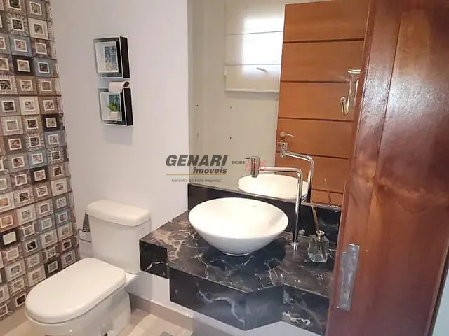 Sobrado com 300m² 3 quartos e 5 banheiros, à venda, no bairro Jardim Portal dos Ipês em Indaiatuba