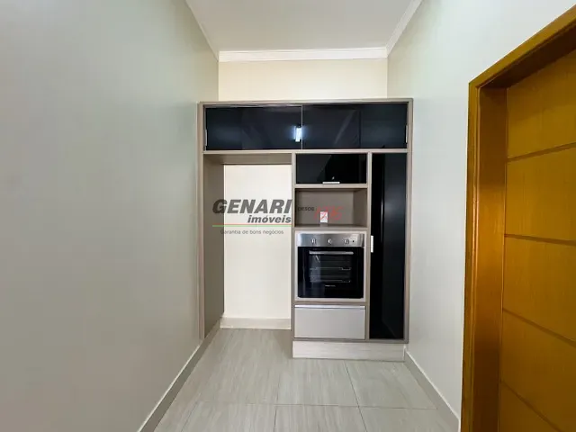 Sobrado com 360m² 3 quartos e 5 banheiros, à venda, no bairro Jardim Residencial Dona Lucilla em Indaiatuba
