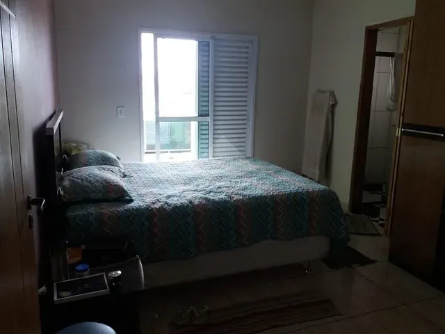 Sobrado com 125m², à venda, no bairro Vila Nossa Senhora das Vitórias em Mauá