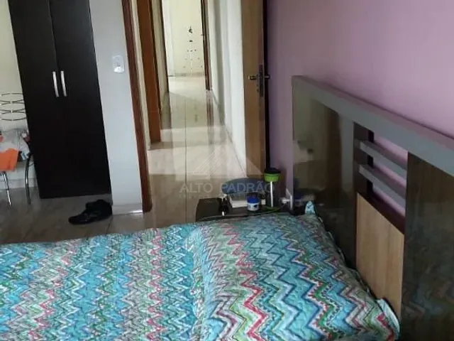 Sobrado com 125m², à venda, no bairro Vila Nossa Senhora das Vitórias em Mauá