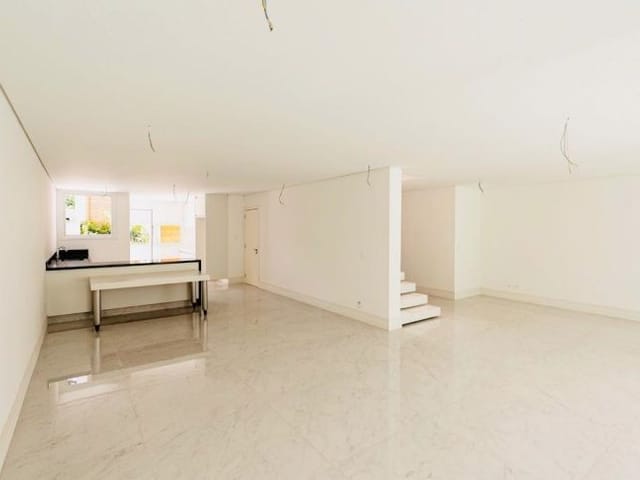 Sobrado com 420m² 4 quartos e 5 banheiros, à venda, no bairro Chácara Santo Antônio em São Paulo