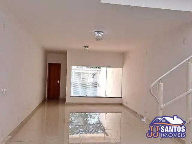 Sobrado com 222m² 3 quartos e 5 banheiros, à venda, no bairro Vila Bertioga em São Paulo