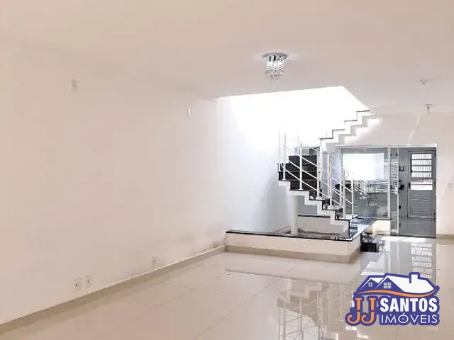 Sobrado com 222m² 3 quartos e 5 banheiros, à venda, no bairro Vila Bertioga em São Paulo