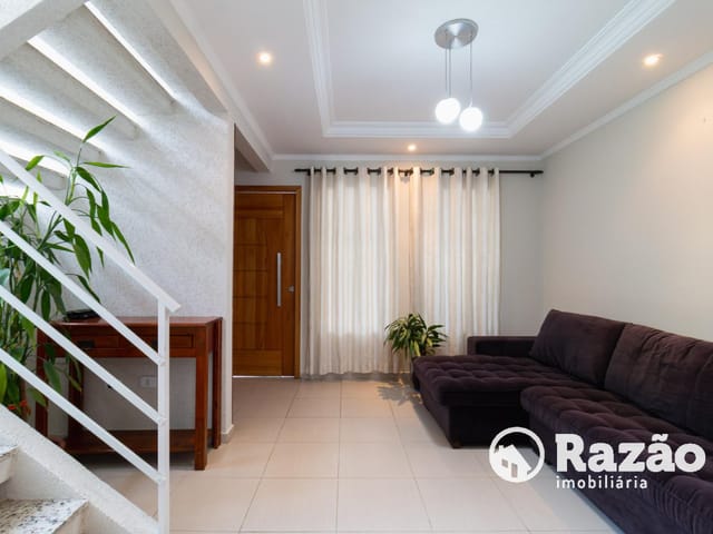 Sobrado 4 quartos e 6 banheiros, para alugar, no bairro Uberaba em Curitiba