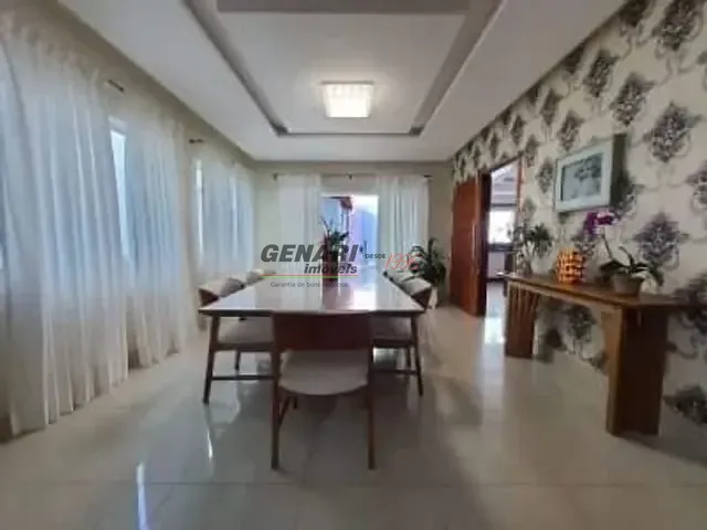 Sobrado com 360m² 4 quartos e 2 banheiros, à venda, no bairro Jardim Esplanada II em Indaiatuba