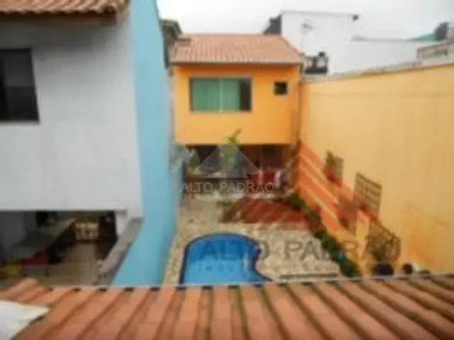Sobrado 3 quartos e 1 banheiro, à venda, no bairro Vila Assis Brasil em Mauá