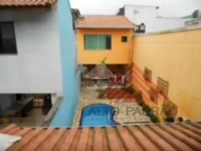 Sobrado 3 quartos e 1 banheiro, à venda, no bairro Vila Assis Brasil em Mauá