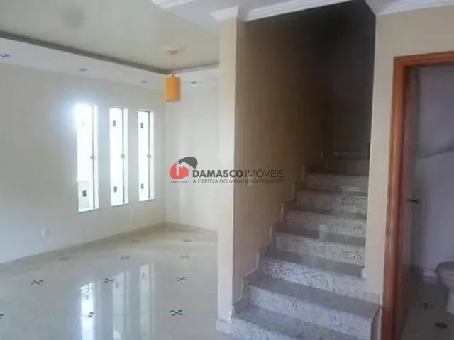 Sobrado com 100m² 3 quartos e 1 banheiro, à venda, no bairro Vila Valparaíso em Santo André