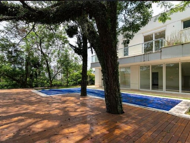 Sobrado com 565m² 4 quartos e 5 banheiros, à venda, no bairro Brooklin em São Paulo