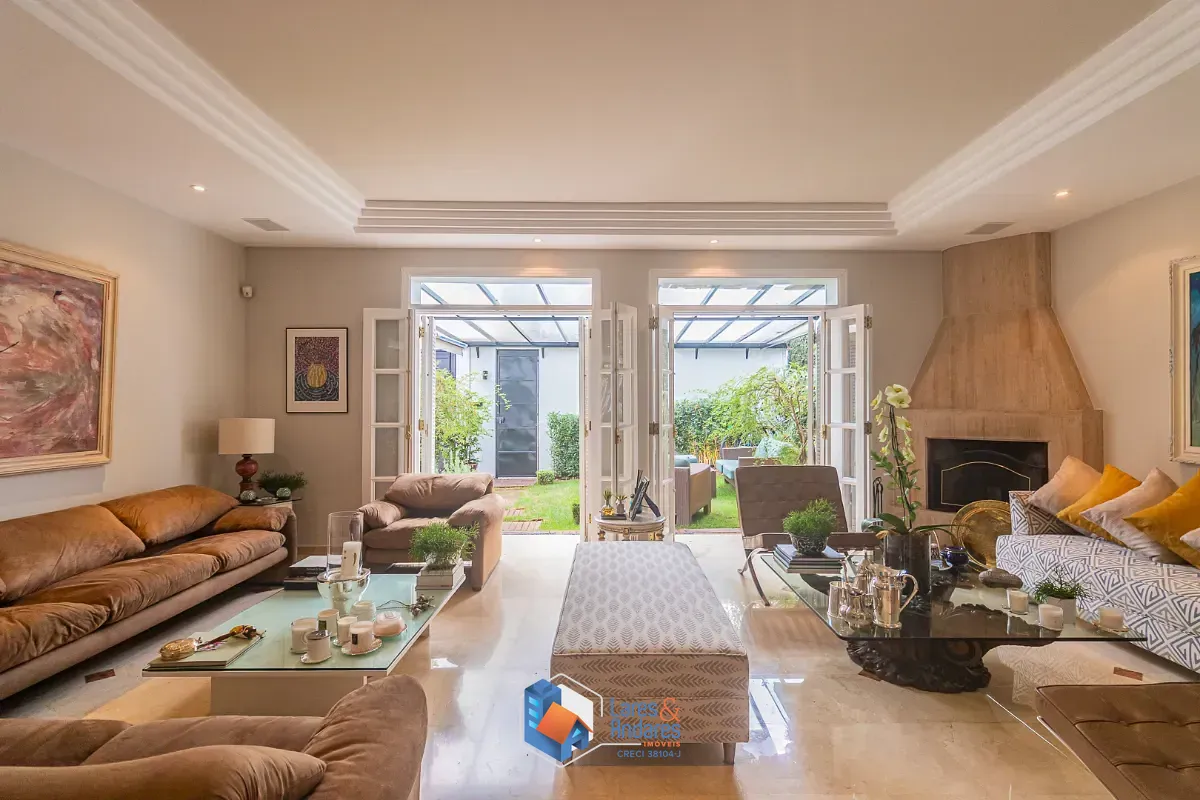 Casa, 4 quartos, 347 m² - Foto 1
