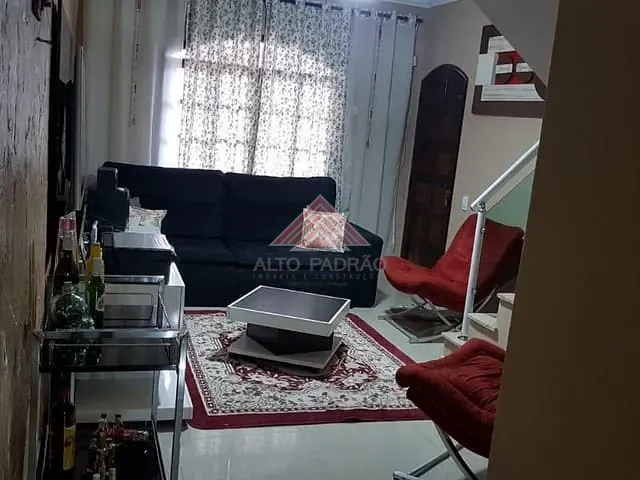 Sobrado com 125m² 3 quartos e 2 banheiros, à venda, no bairro Jardim Zaira em Mauá