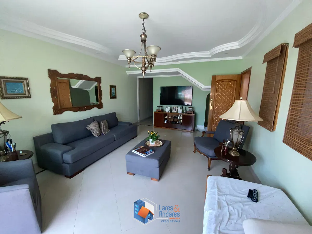 Sobrado, 4 quartos, 277 m² - Foto 1