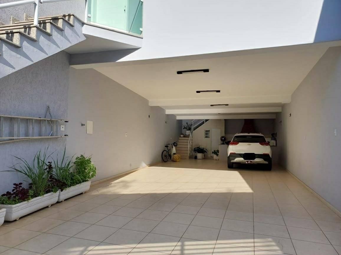 Sobrado à venda 3 Quartos, 3 Suites, 6 Vagas, 248M², Olímpico, São Caetano do Sul - SP
