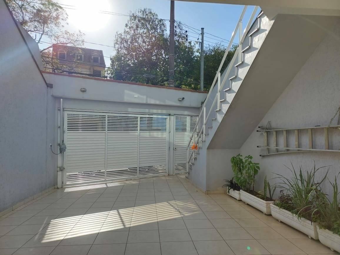 Sobrado à venda 3 Quartos, 3 Suites, 6 Vagas, 248M², Olímpico, São Caetano do Sul - SP