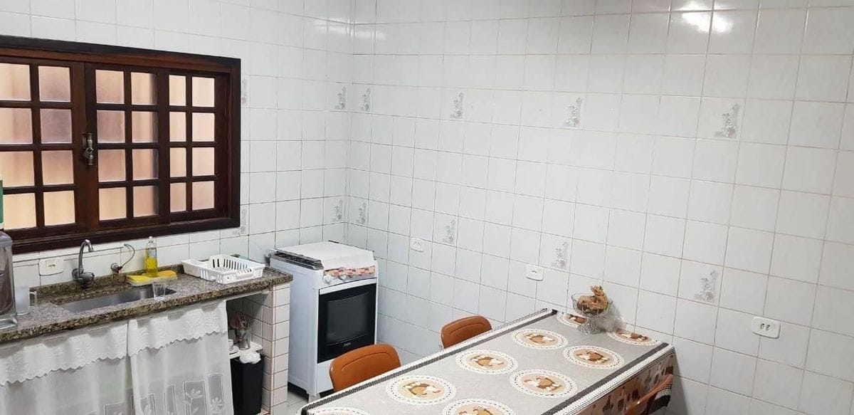 Sobrado à venda 3 Quartos, 1 Suite, 2 Vagas, 165M², Vila Mazzei, Santo André - SP