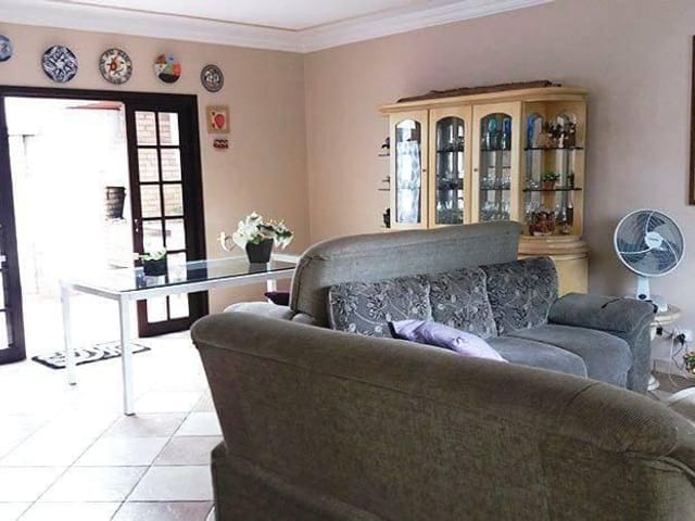 Sobrado à venda 3 Quartos, 1 Suite, 5 Vagas, 239M², Osvaldo Cruz, São Caetano do Sul - SP