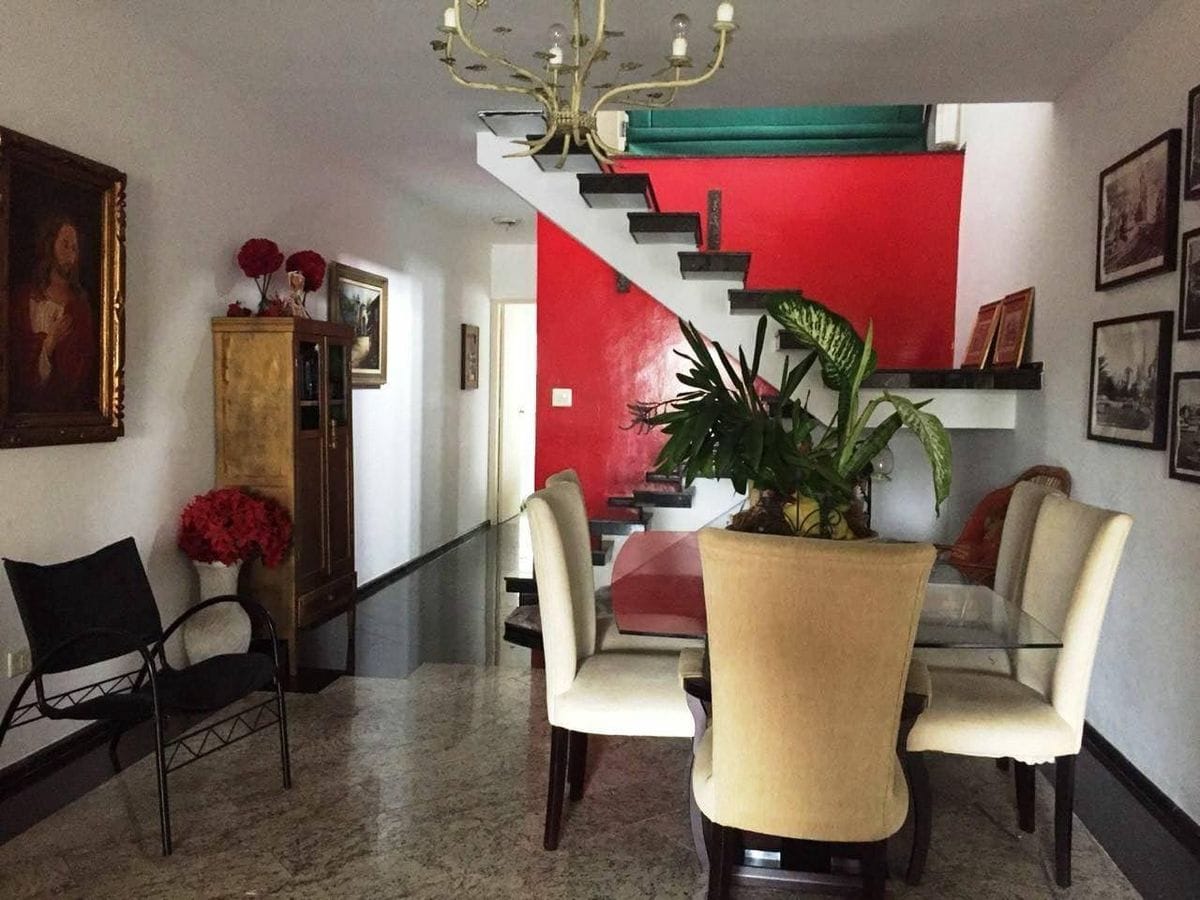 Sobrado à venda 3 Quartos, 3 Suites, 2 Vagas, 223M², Olímpico, São Caetano do Sul - SP