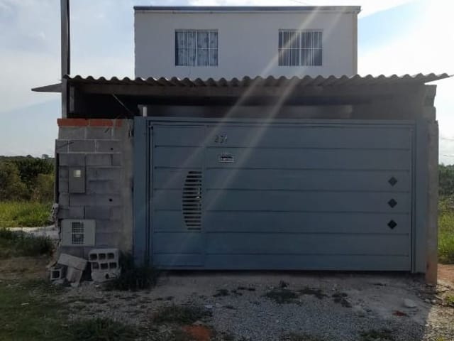 Sobrado com 150m² 3 quartos e 4 banheiros, à venda, no bairro Nhambuca em Cotia