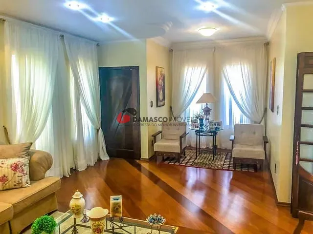Sobrado com 350m² 5 quartos e 2 banheiros, à venda, no bairro Vila Sacadura Cabral em Santo André
