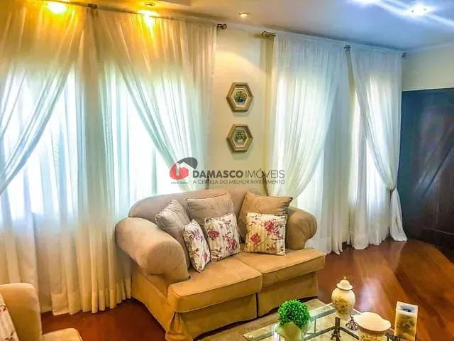 Sobrado com 350m² 5 quartos e 2 banheiros, à venda, no bairro Vila Sacadura Cabral em Santo André