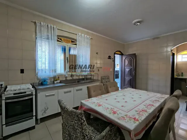 Sobrado com 336m² 4 quartos e 4 banheiros, à venda, no bairro Vila Rubens em Indaiatuba