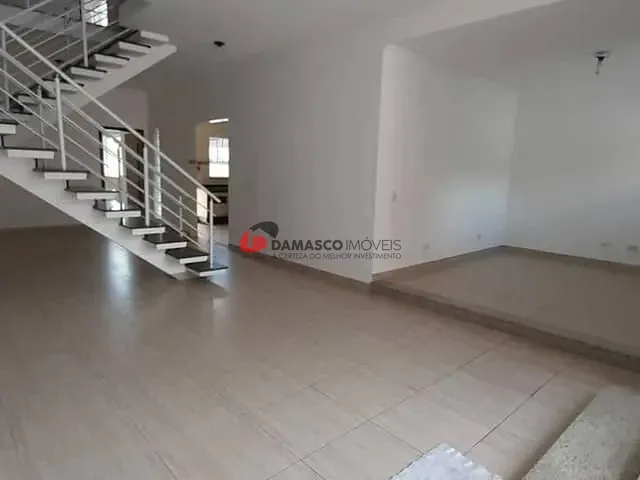 Sobrado com 160m² 5 quartos e 5 banheiros, à venda, no bairro Barcelona em São Caetano do Sul