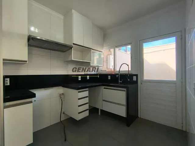 Sobrado com 180m² 3 quartos e 5 banheiros, à venda, no bairro Vila Suíça em Indaiatuba