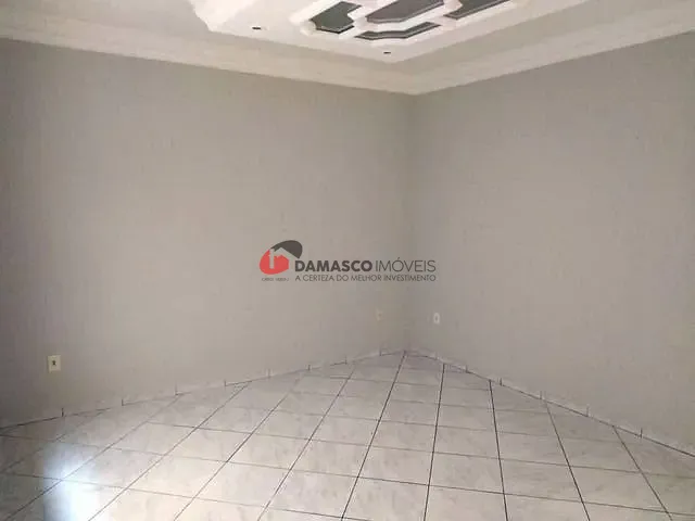 Sobrado com 325m² 3 quartos e 3 banheiros, à venda, no bairro Cerâmica em São Caetano do Sul