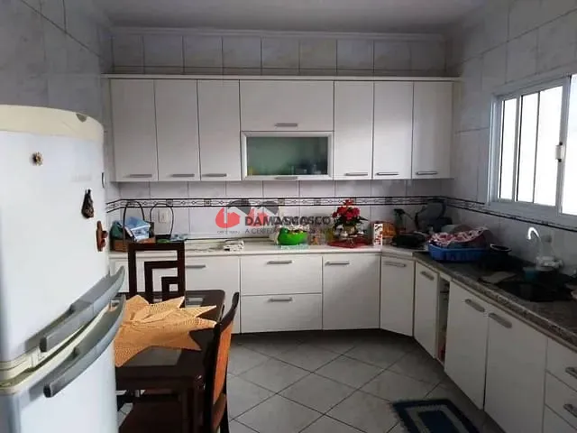 Sobrado com 325m² 3 quartos e 3 banheiros, à venda, no bairro Cerâmica em São Caetano do Sul