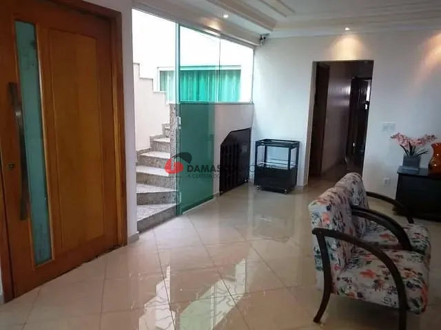 Sobrado com 572m² 3 quartos e 1 banheiro, à venda, no bairro Nova Gerti em São Caetano do Sul