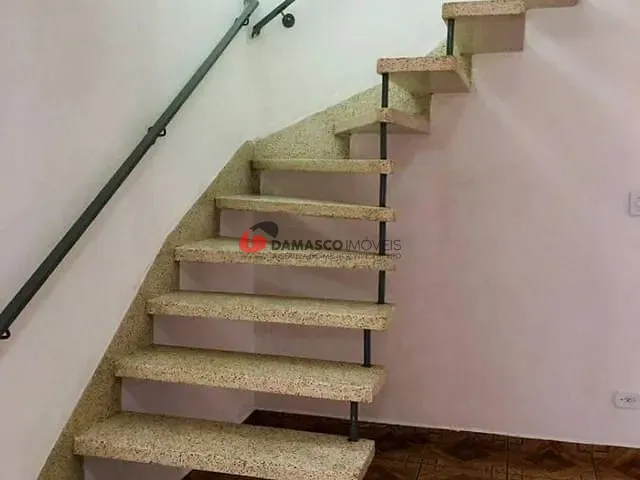 Sobrado com 90m² 2 quartos e 1 banheiro, à venda, no bairro Jardim Lauro Gomes em São Bernardo do Campo