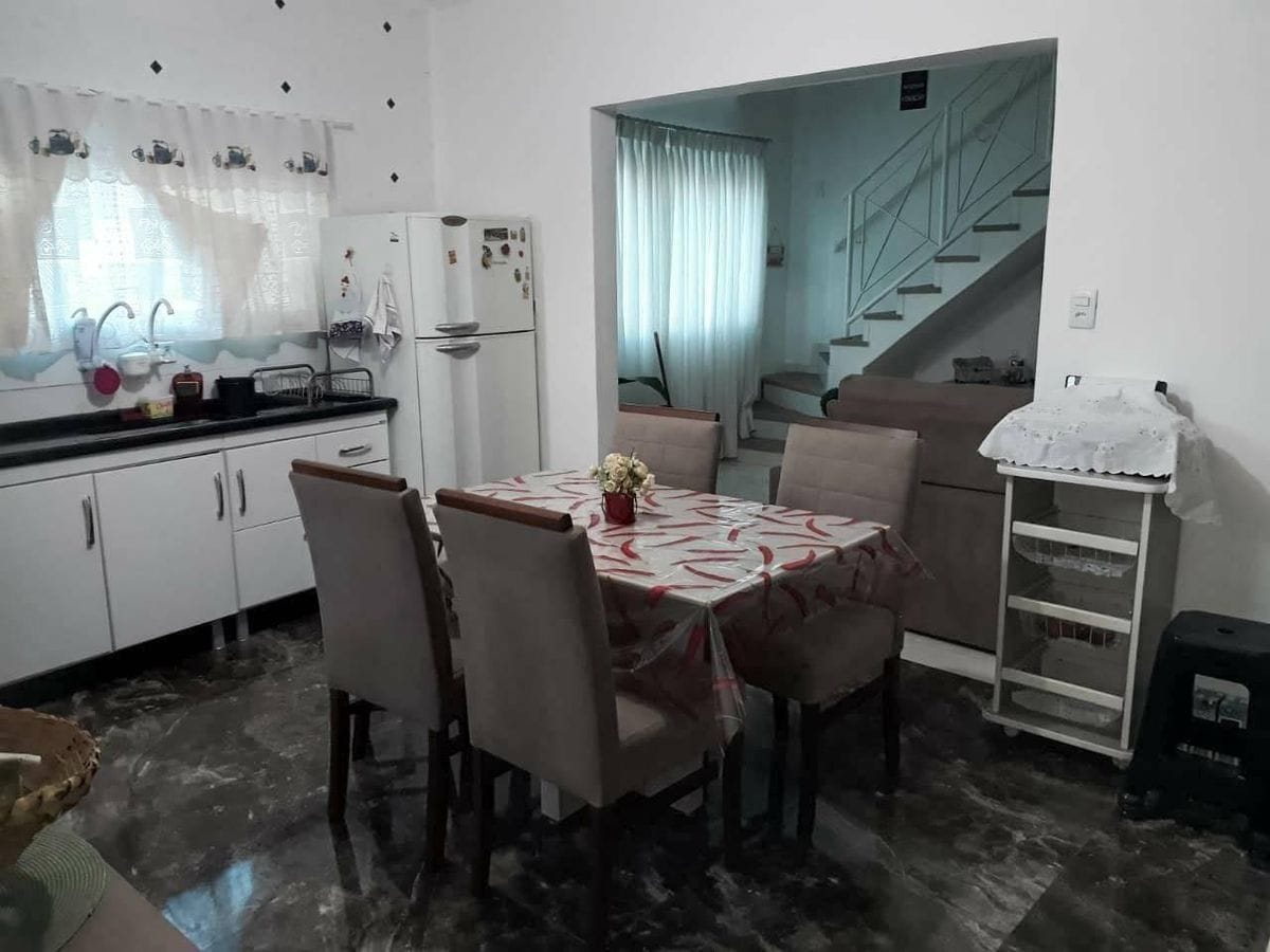 Sobrado à venda 3 Quartos, 1 Vaga, 112M², Nova Gerty, São Caetano do Sul - SP
