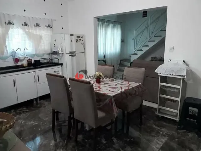 Sobrado com 112m² 3 quartos e 2 banheiros, à venda, no bairro Nova Gerti em São Caetano do Sul
