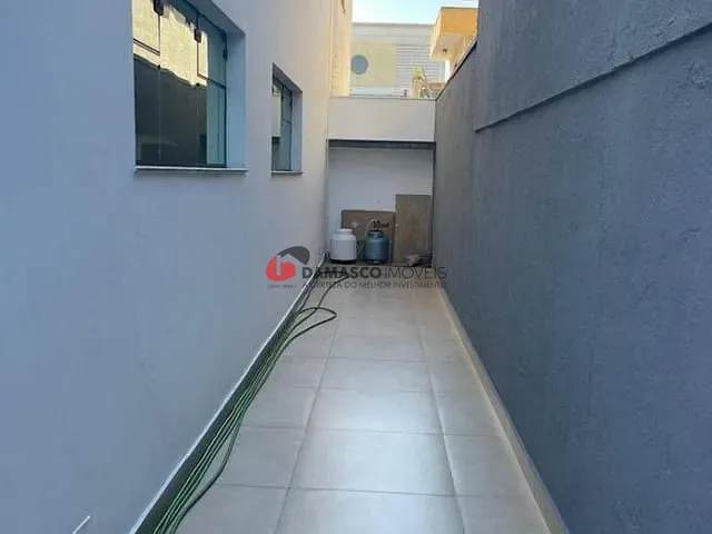 Sobrado com 3705m² 3 quartos e 3 banheiros, à venda, no bairro Jardim Sao Caetano em São Caetano do Sul