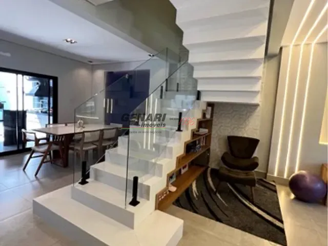 Sobrado com 208m² 3 quartos e 5 banheiros, à venda, no bairro Jardim Mantova em Indaiatuba