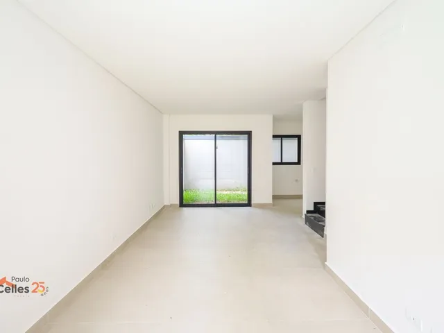 Sobrado 3 quartos e 4 banheiros, à venda, no bairro Água Verde em Curitiba