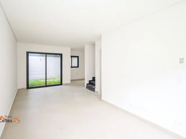 Sobrado 3 quartos e 4 banheiros, à venda, no bairro Água Verde em Curitiba