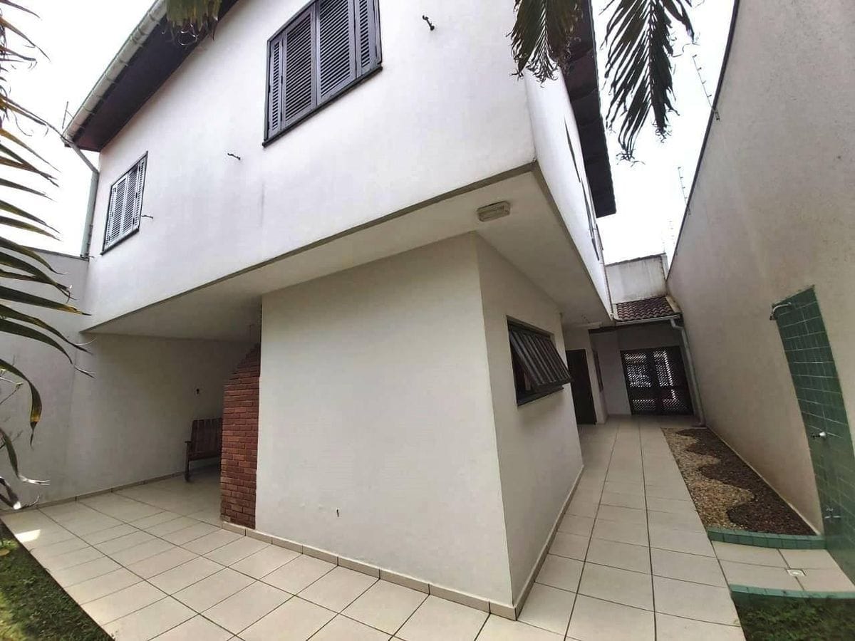 Sobrado à venda 4 Quartos, 2 Suites, 2 Vagas, 240M², Cibratel l, Itanhaem - SP