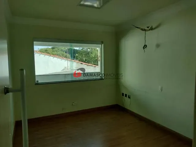 Sobrado com 325m² 3 quartos e 2 banheiros, à venda, no bairro Vila Caminho do Mar em São Bernardo do Campo