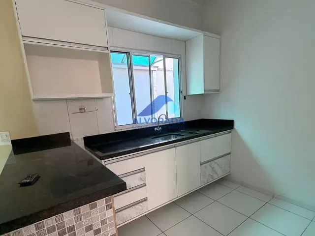 Sobrado com 156m² 3 quartos e 3 banheiros, à venda, no bairro Vila São Bento em São José dos Campos